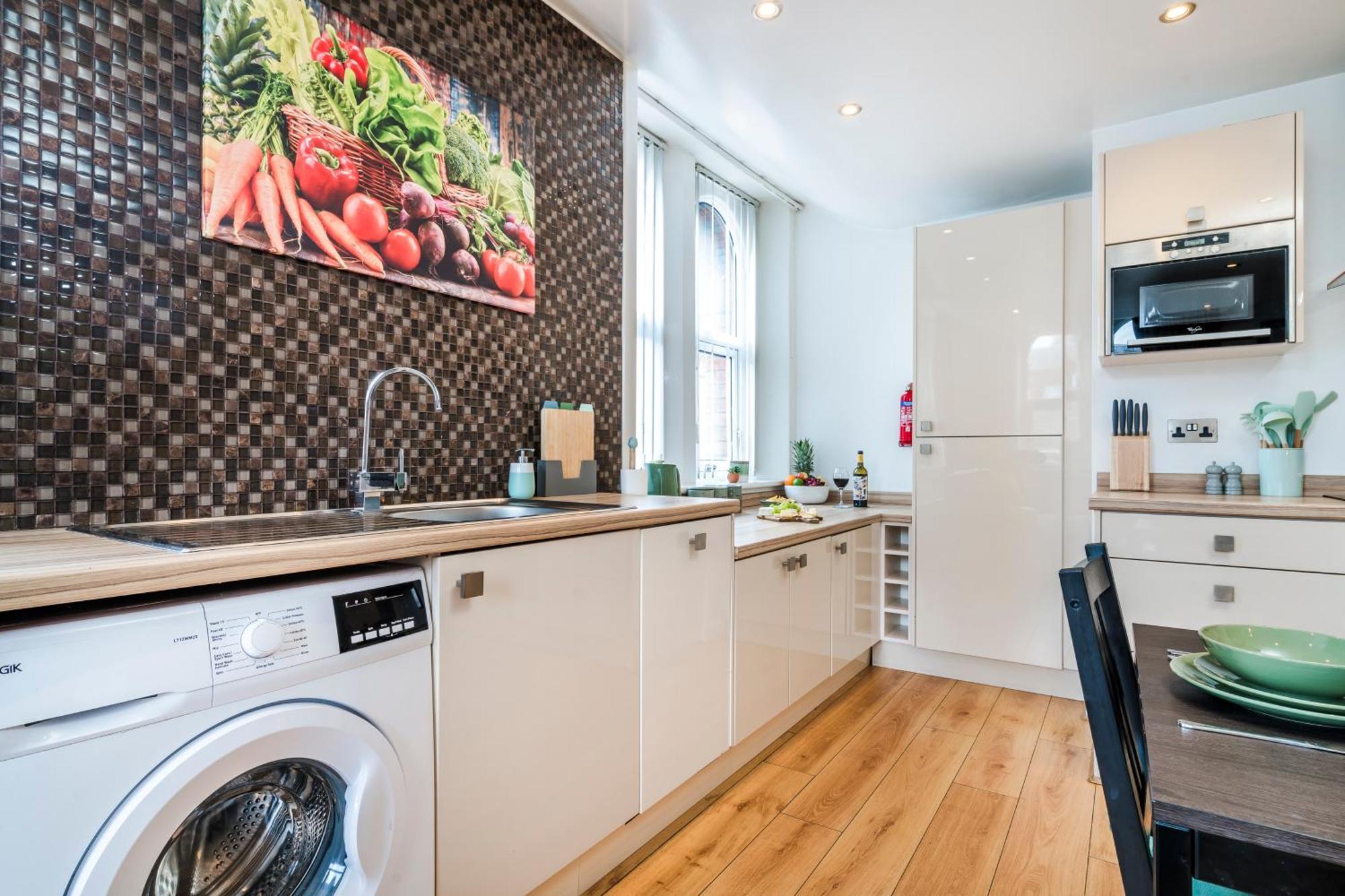 Cavern Quarters, Beautiful Two Bedroom City Centre Apartment By Garudy Serviced Apartments And Short Lets - Perfect For Longer Stays Liverpool Exteriör bild