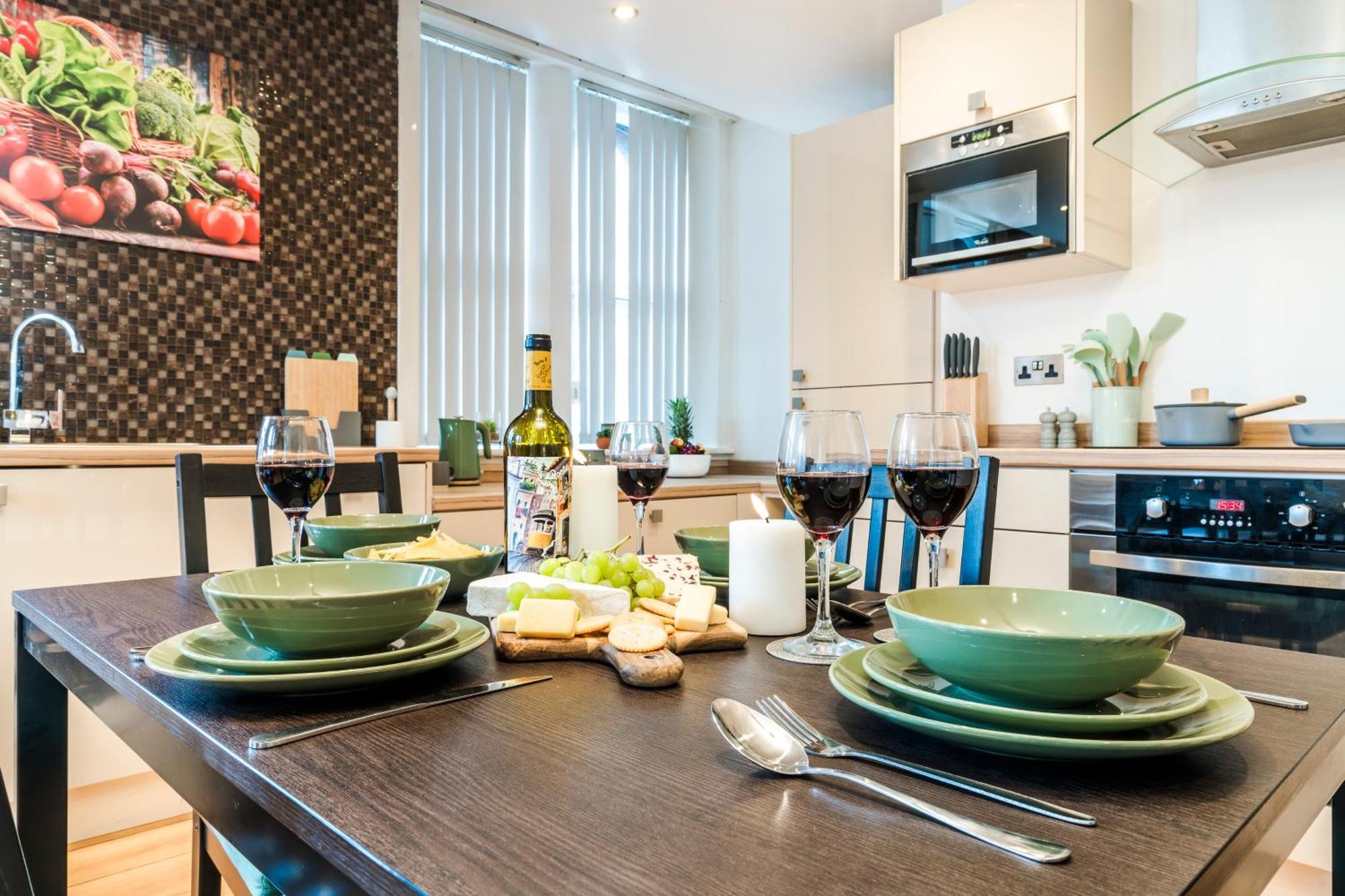 Cavern Quarters, Beautiful Two Bedroom City Centre Apartment By Garudy Serviced Apartments And Short Lets - Perfect For Longer Stays Liverpool Exteriör bild
