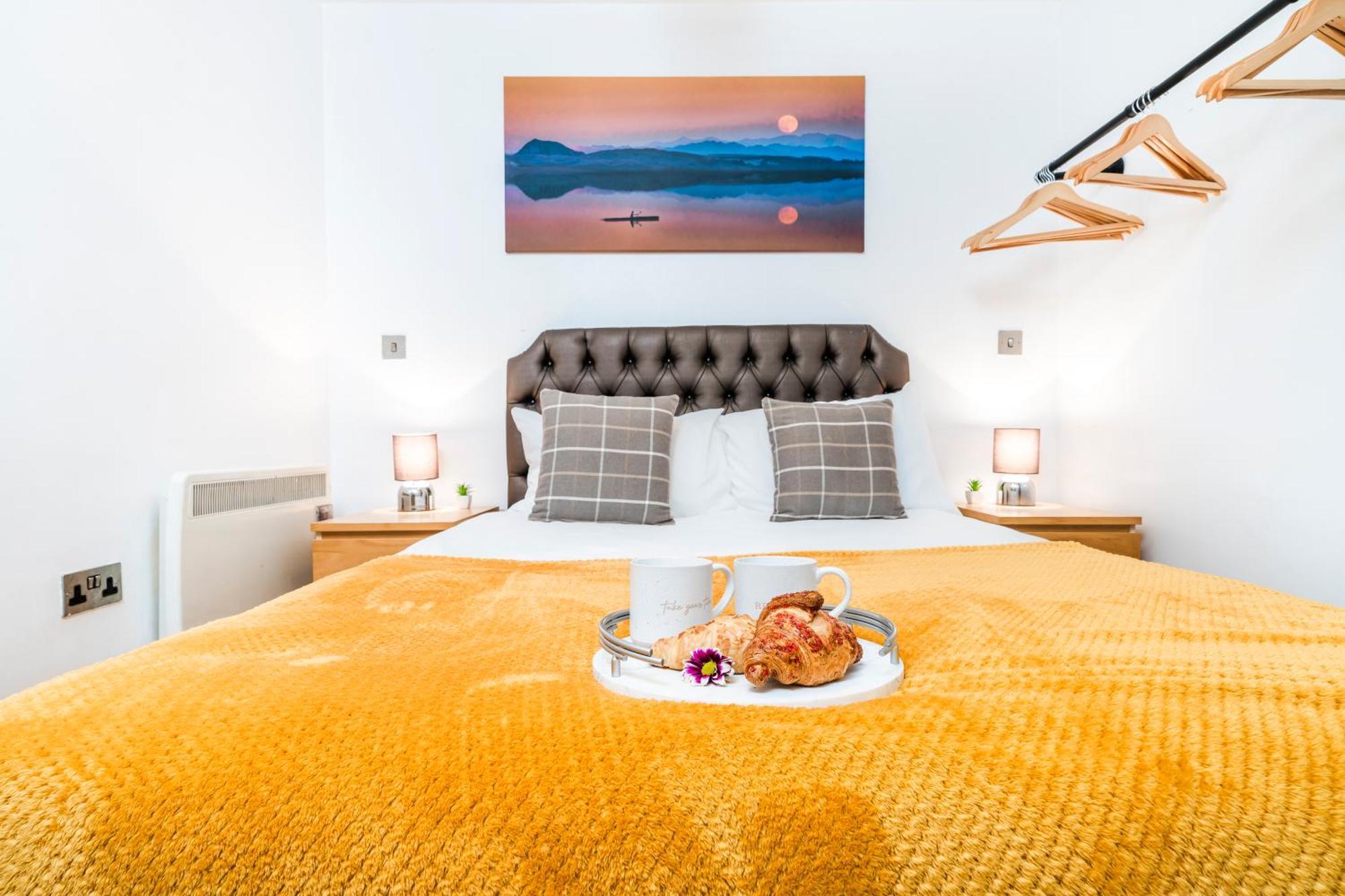 Cavern Quarters, Beautiful Two Bedroom City Centre Apartment By Garudy Serviced Apartments And Short Lets - Perfect For Longer Stays Liverpool Exteriör bild