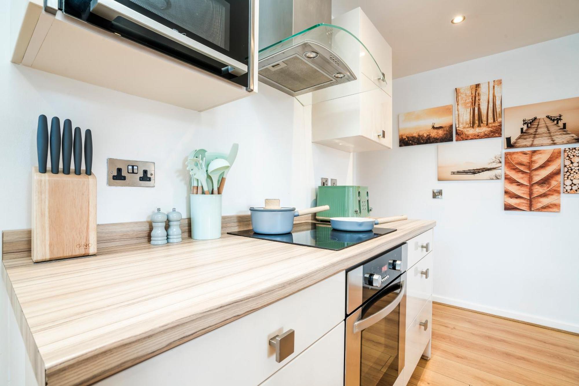 Cavern Quarters, Beautiful Two Bedroom City Centre Apartment By Garudy Serviced Apartments And Short Lets - Perfect For Longer Stays Liverpool Exteriör bild